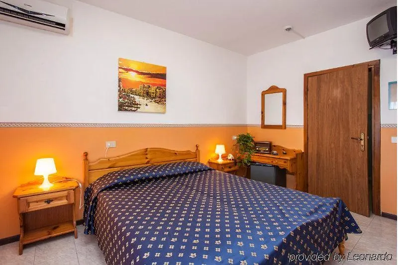 Hotel Danubio Lido di Jesolo 3*,