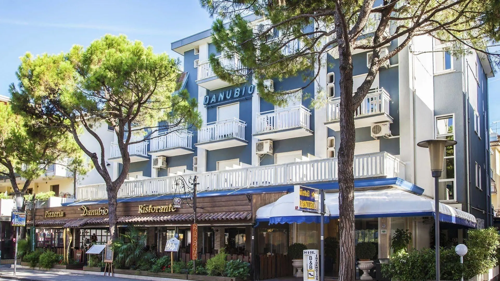 Hotel Danubio Lido di Jesolo 3*,  Italy